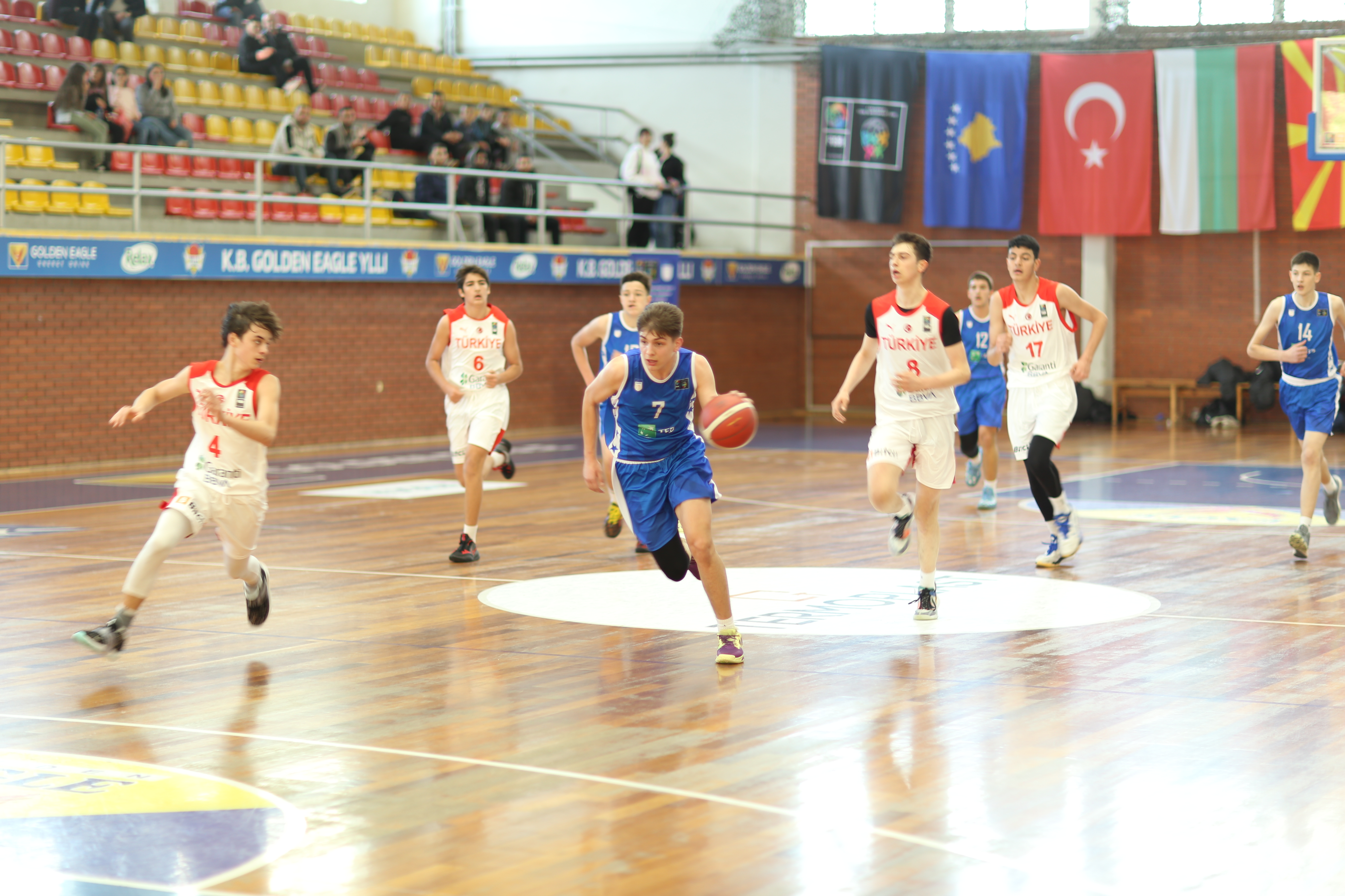 Dardanët mundin Turqinë